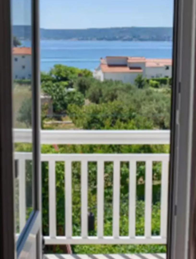2Min Walk To The Beach , Large Seaview Terraces 2 Apts, Bbq, Parking Kastela Apartment